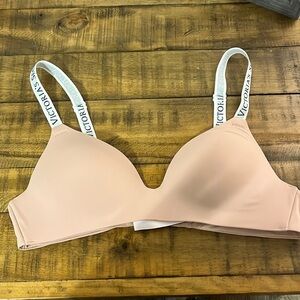 Brand new Victoria’s Secret bra